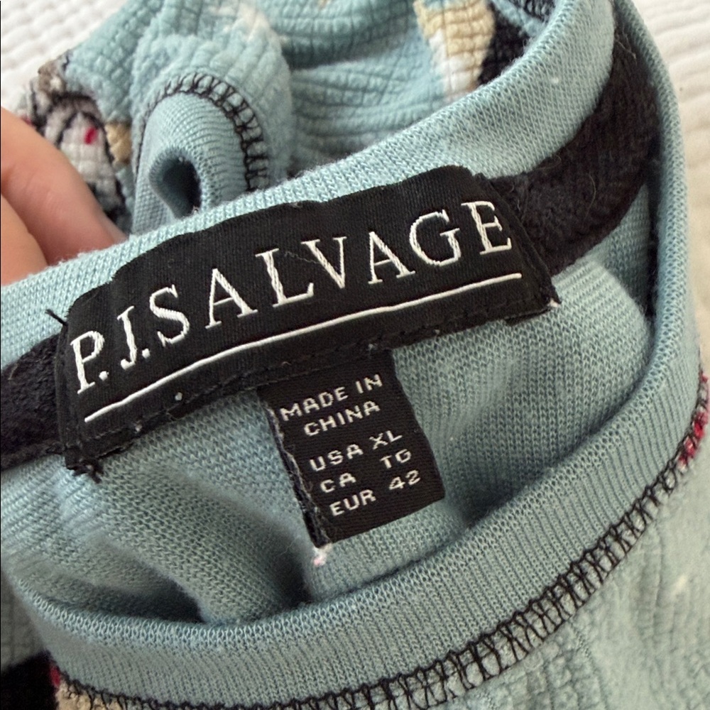 P.J.Salvage Pjs View 2